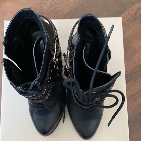 Women Bootie Boots - Picture 5 of 7